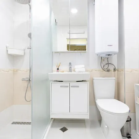 Apartment Stayeasy Center *