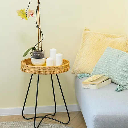 Stayeasy Center Apartment